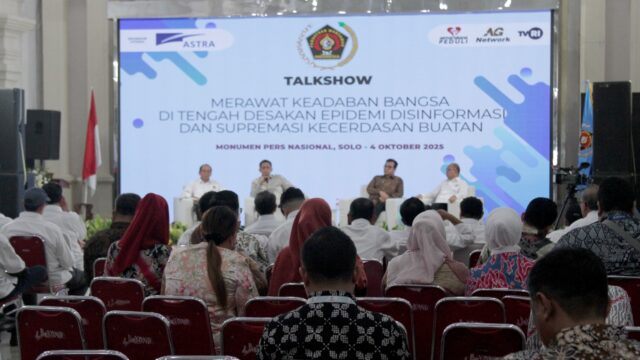 Dukung Pengurus Baru, PWI Bekasi Raya Hadiri Pengukuhan PWI Pusat di Surakarta
