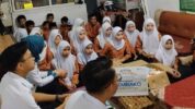 BPJS Ketenagakerjaan Sulama Berbagi Sembako untuk Anak Panti di Makassar